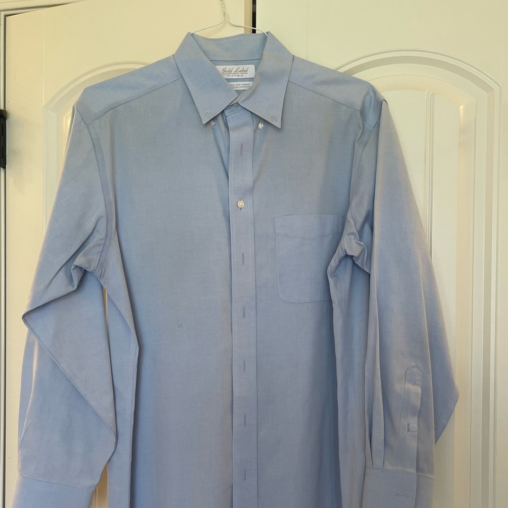 Roundtree and York dress shirt.